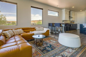 Washington Home with Pool Access about 32 Mi to Zion NP!